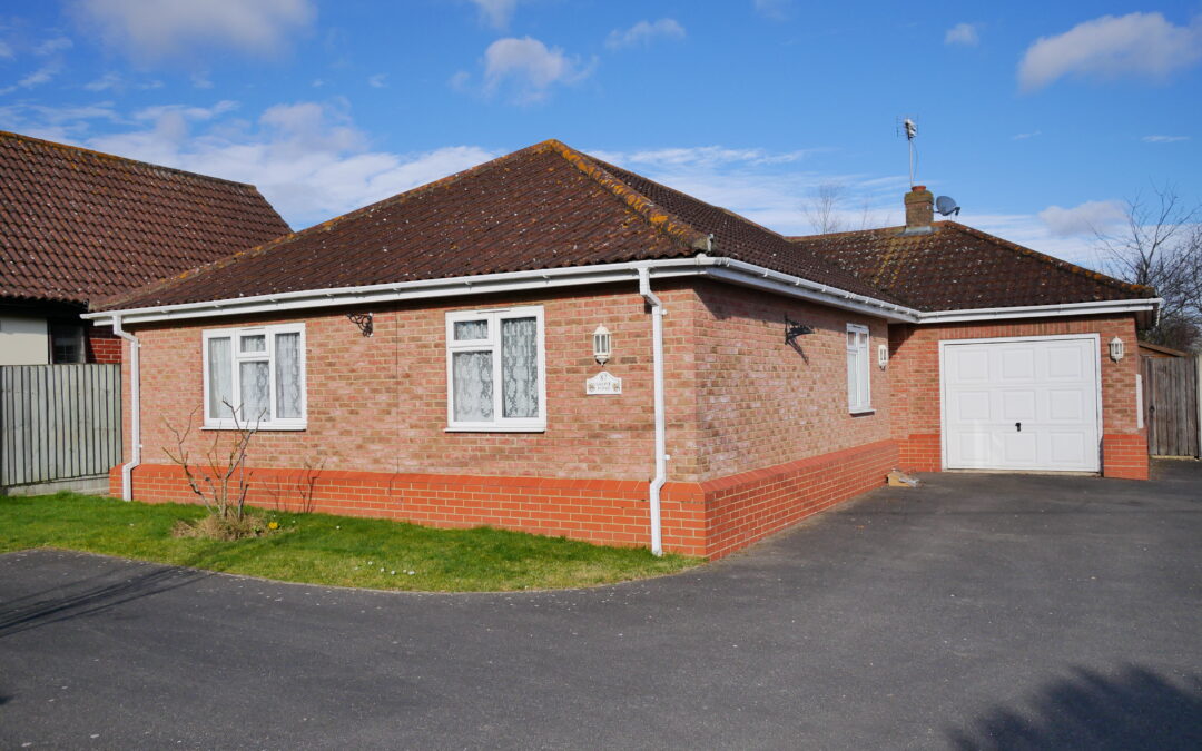 3 BEDROOM DETACHED BUNGALOW, TIPTREE, ESSEX