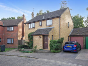ATTRACTIVE FOUR BED LINKED DETACHED FAMILY HOUSE, WIDGEON PLACE KELVEDON COLCHESTER ESSEX